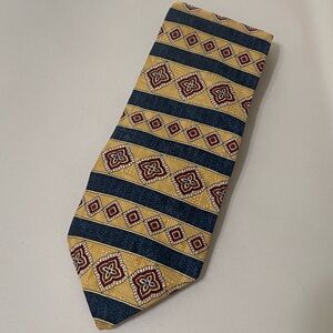 Foxx & Hawkfield EUC 100% silk men's ornate formal career neck tie